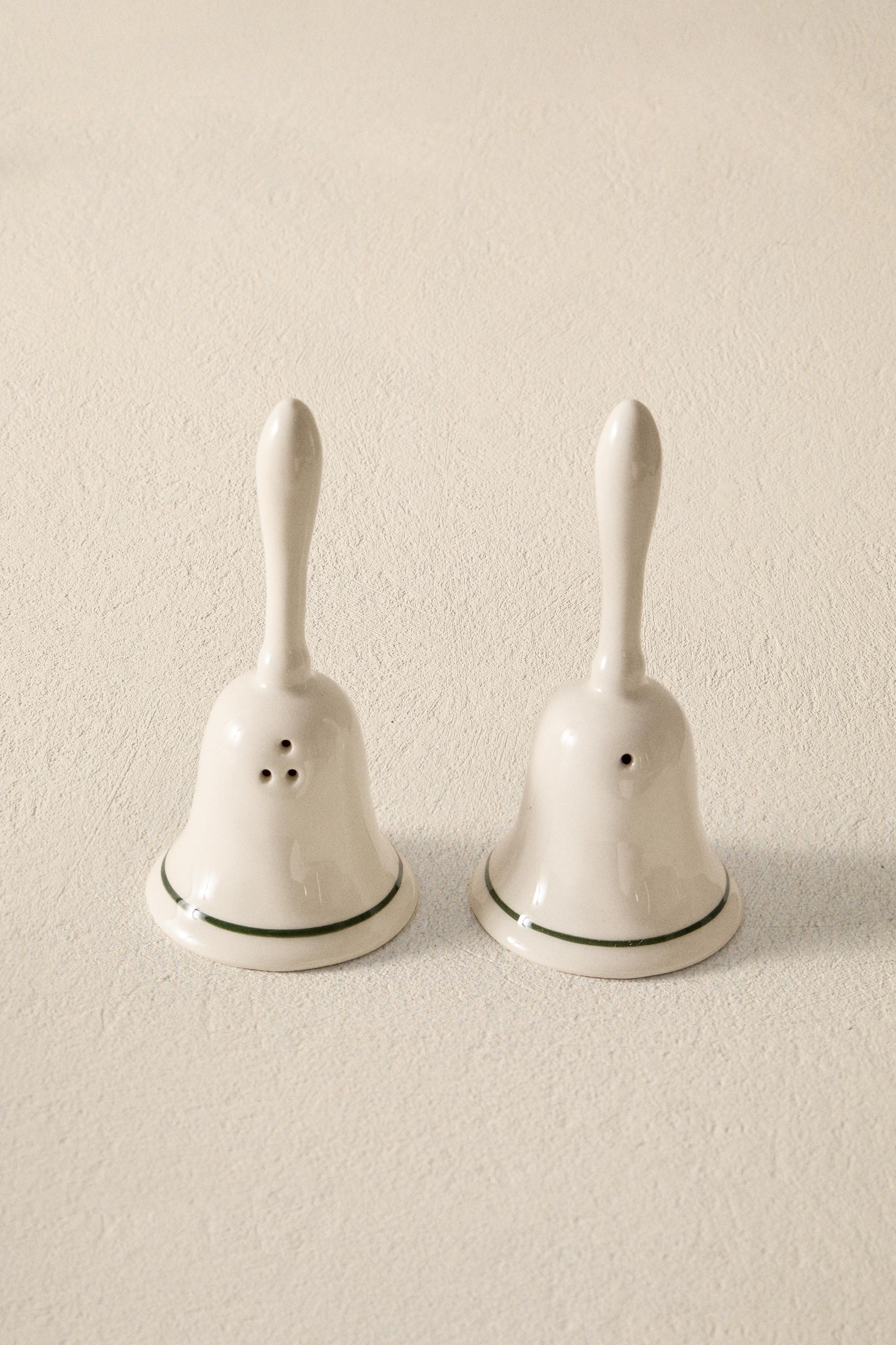CHRISTMAS BELL SALT AND PEPPER SHAKER SET
